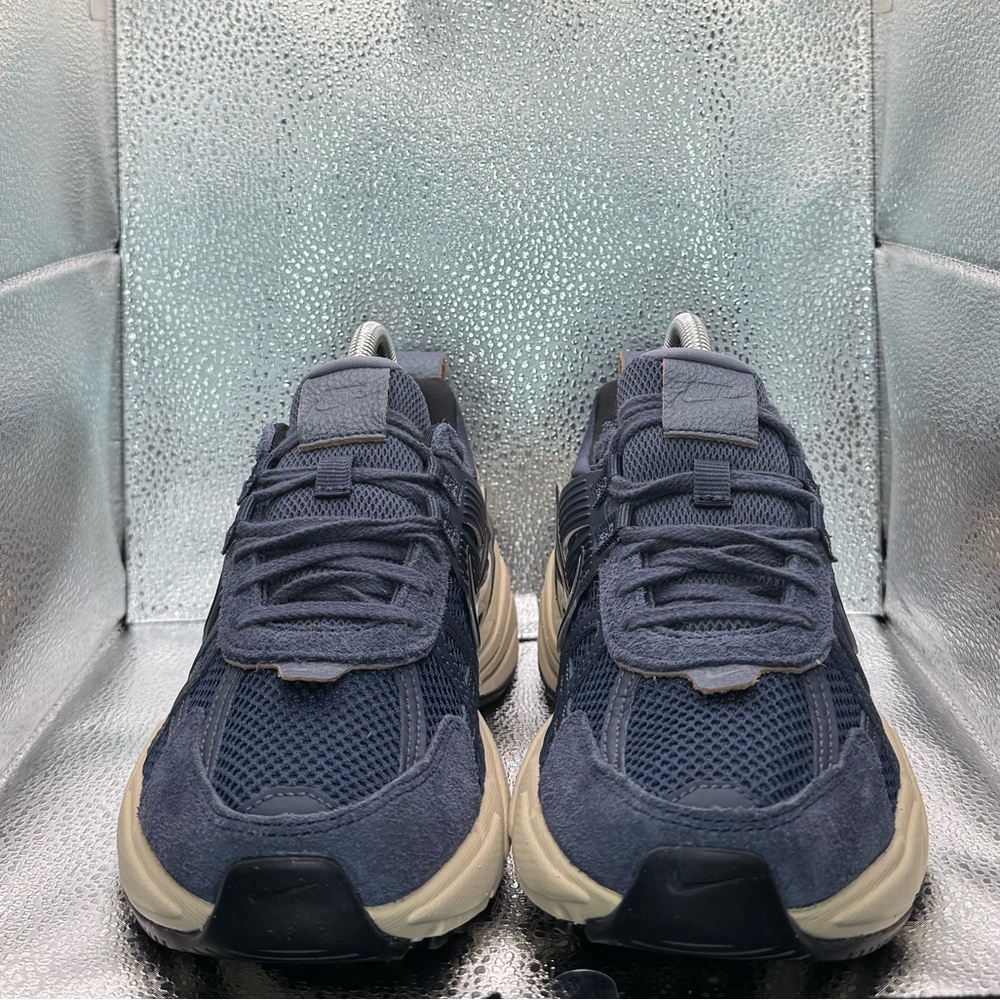 Nike Women’s V2K Run Thunder 7.5